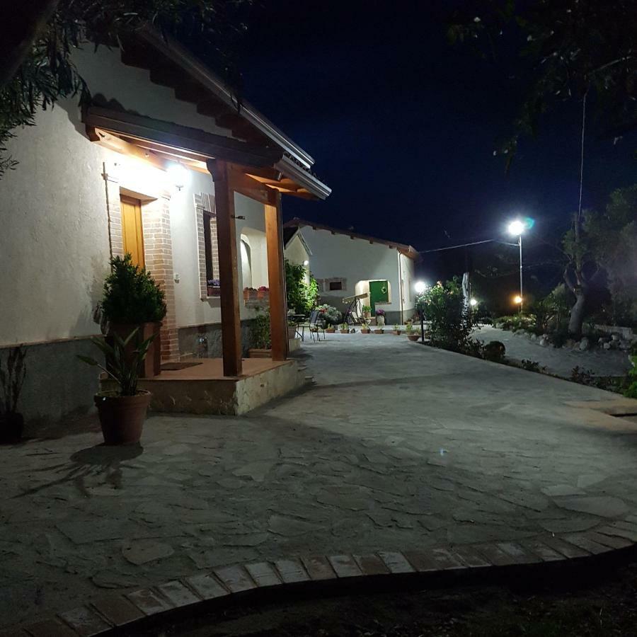 クローパニ Borgo Santa Luciaヴィラ エクステリア 写真
